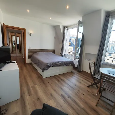 Apartamento De Charme Toits Parisiens *